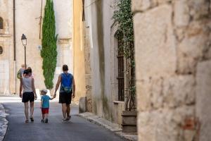 Les petits chevaliers dans la cit� des comtes de provence (visite guid�e)