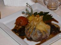 Le croustillants de biche r�ti au miel de ch�taigne et champignons noirs.