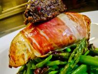 Supr�me de pintade farcie et sa quenelle de champignons (recette sans gluten)