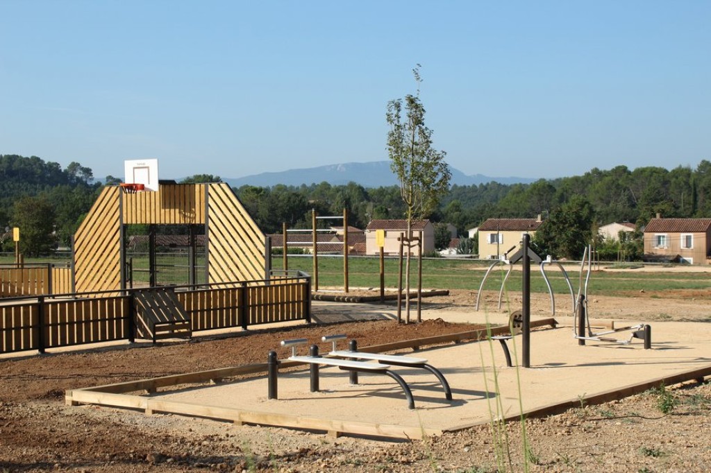 Aire de loisirs des Candouliers à Bras