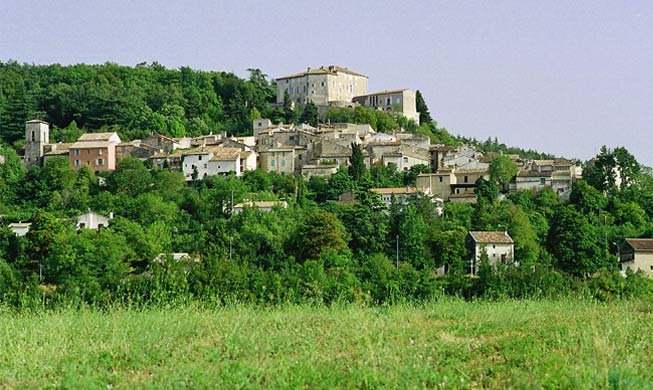Esparron de Pallières en Provence Verte & Verdon