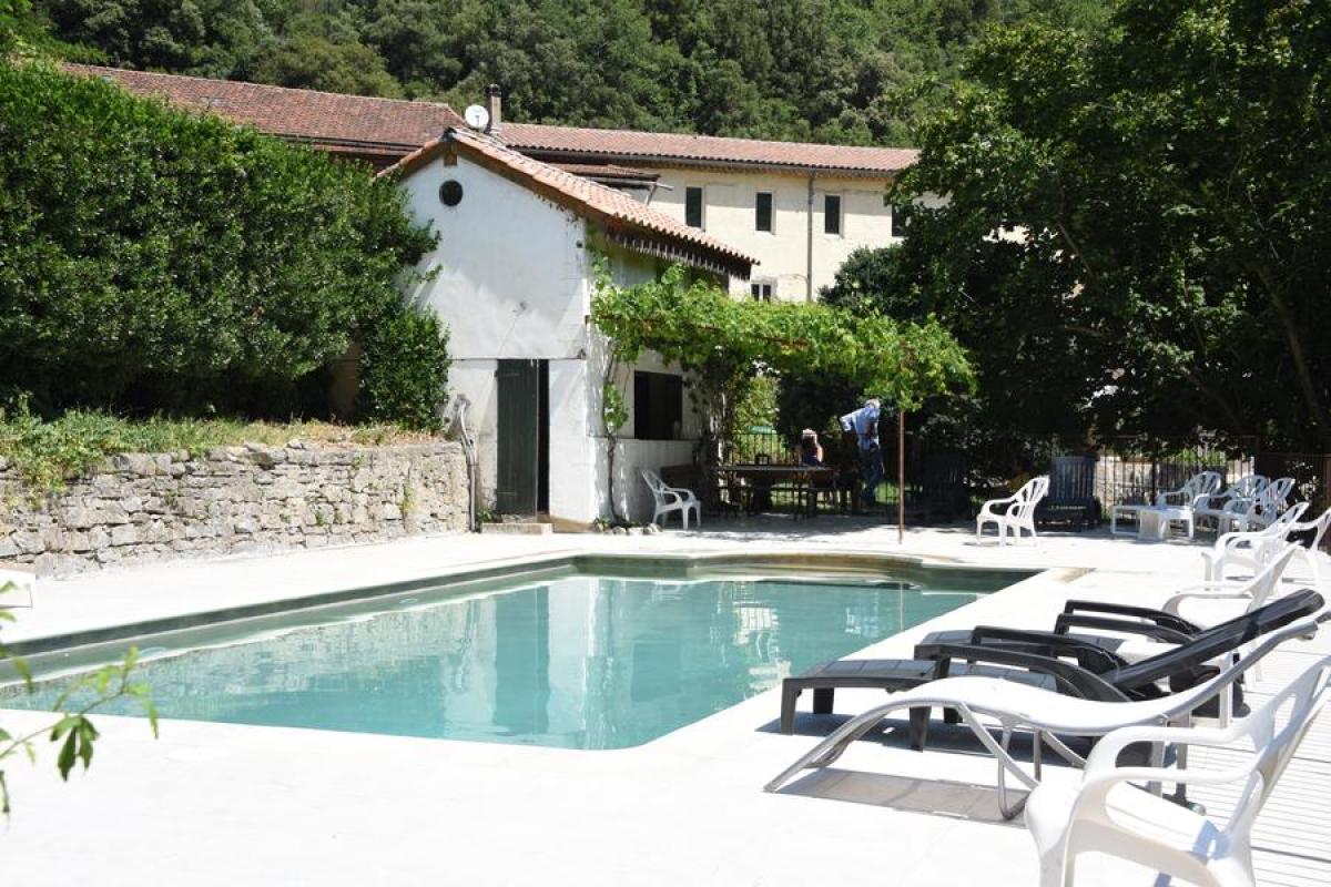 La Trinité Studio : Location Vacances à Méounes les Montrieux