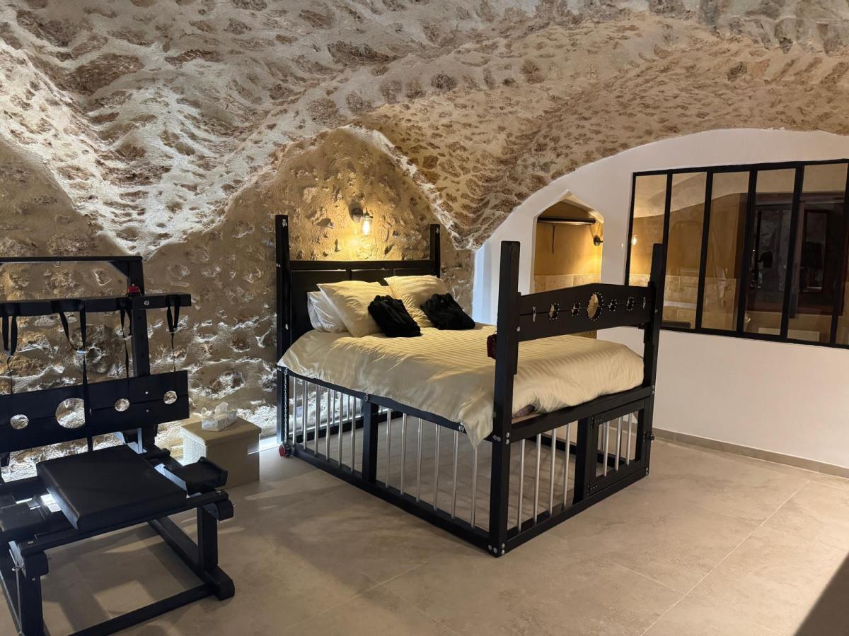 Les Voûtes Secrètes : Location Vacances à Bras