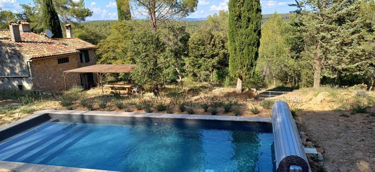 Le Poucet Oriental : Location Vacances à Cotignac