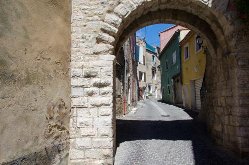 Photo 2 - RIANS: un village aux portes du Verdon